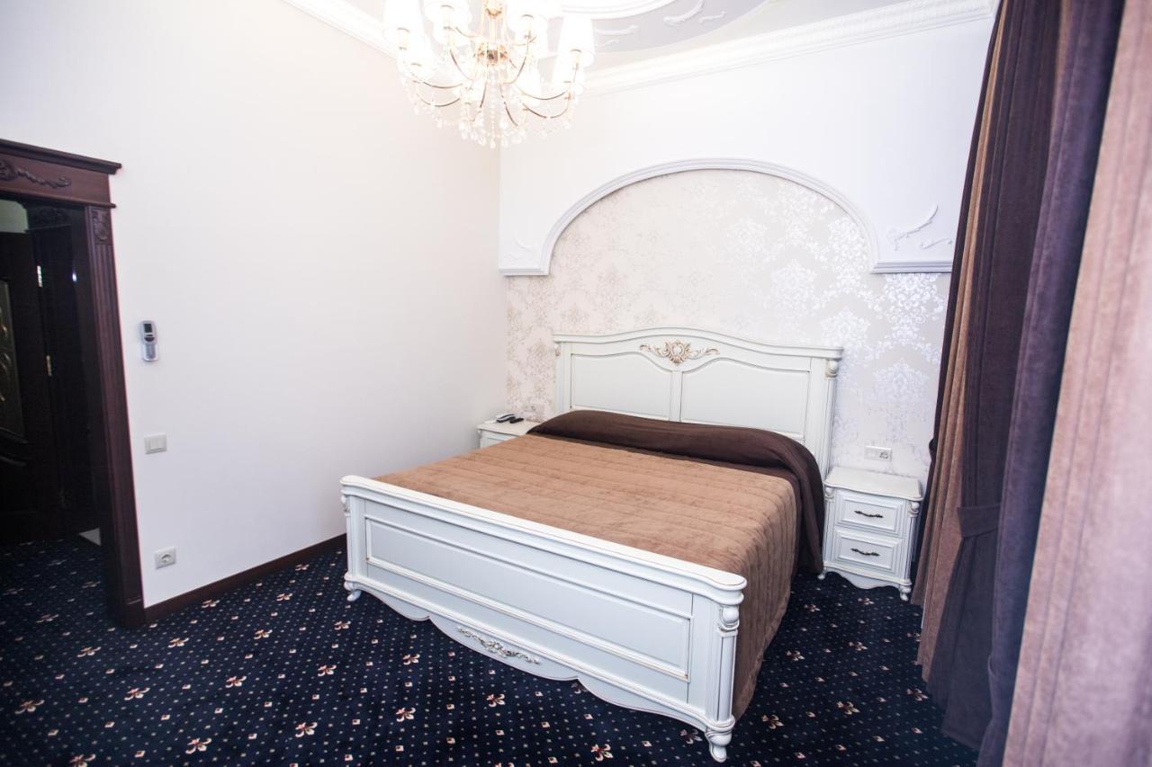 Готель Петрівський Kropyvnytskyj Eksteriør billede